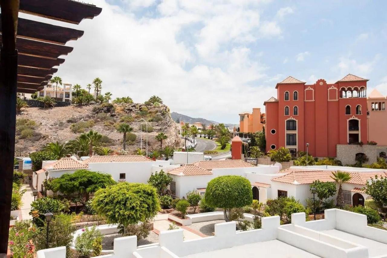 1 Bedroom Apartment For 4 People In Tenerife Адехе Экстерьер фото